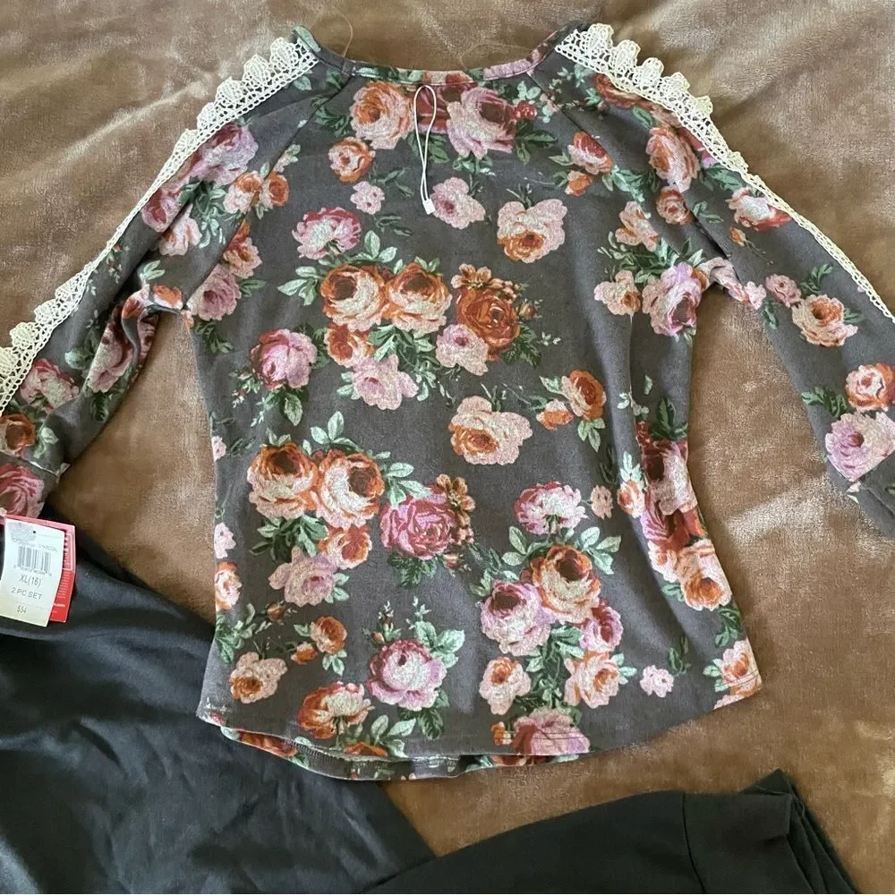 Knitworks Girls Matching Floral Top with Butterfly Accent and Lounge Pants XL